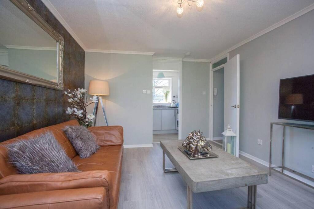 דירות גלאזגו Cosy 1 Bed With Parking In City Centre מראה חיצוני תמונה